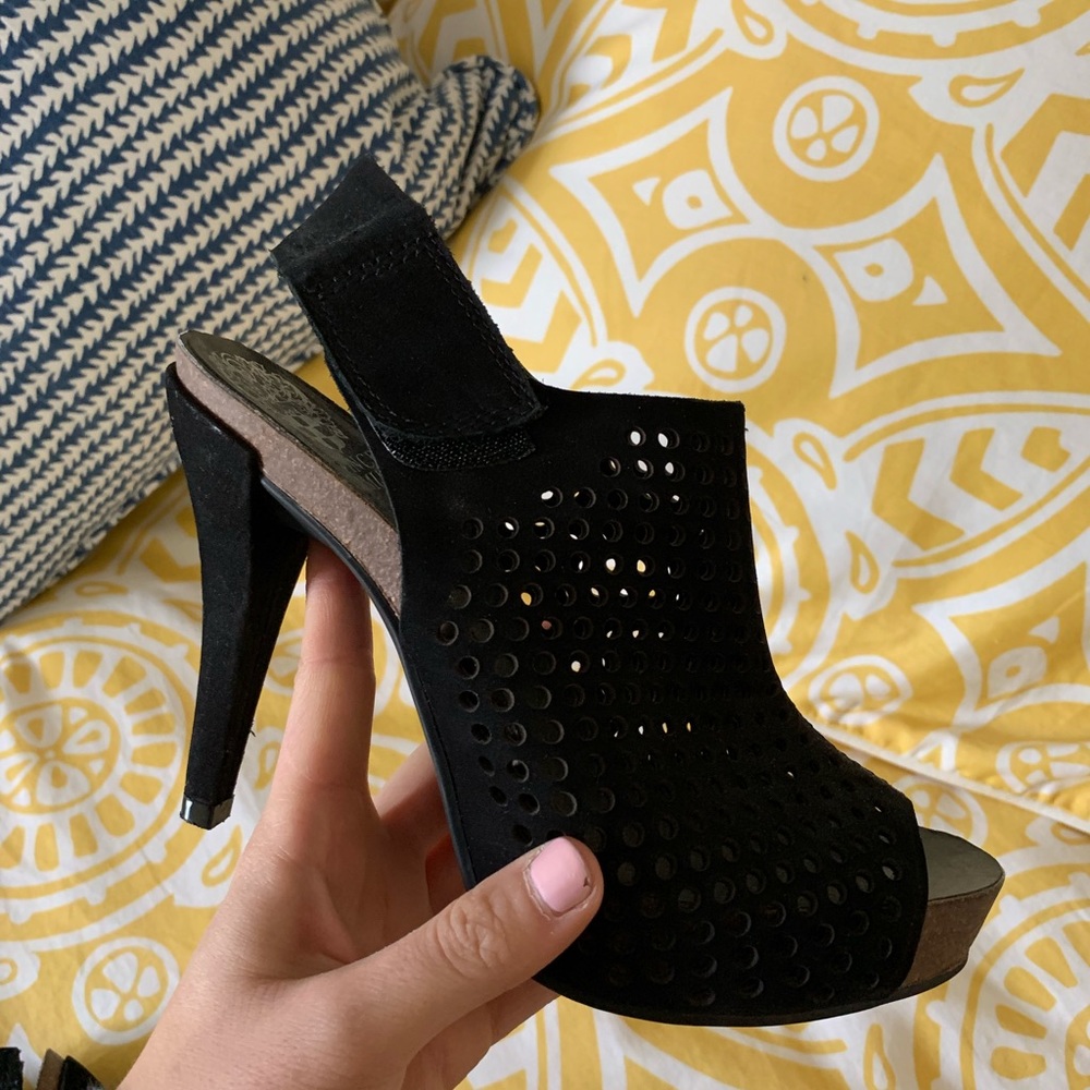 Vince Camuto black suede peep toe heels size 6